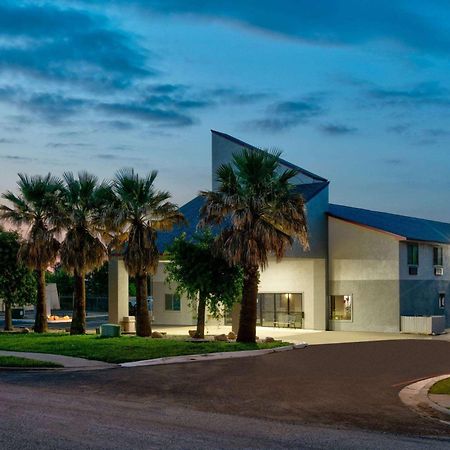 Hotel Super 8 By Wyndham New Braunfels I-35 Exterior foto