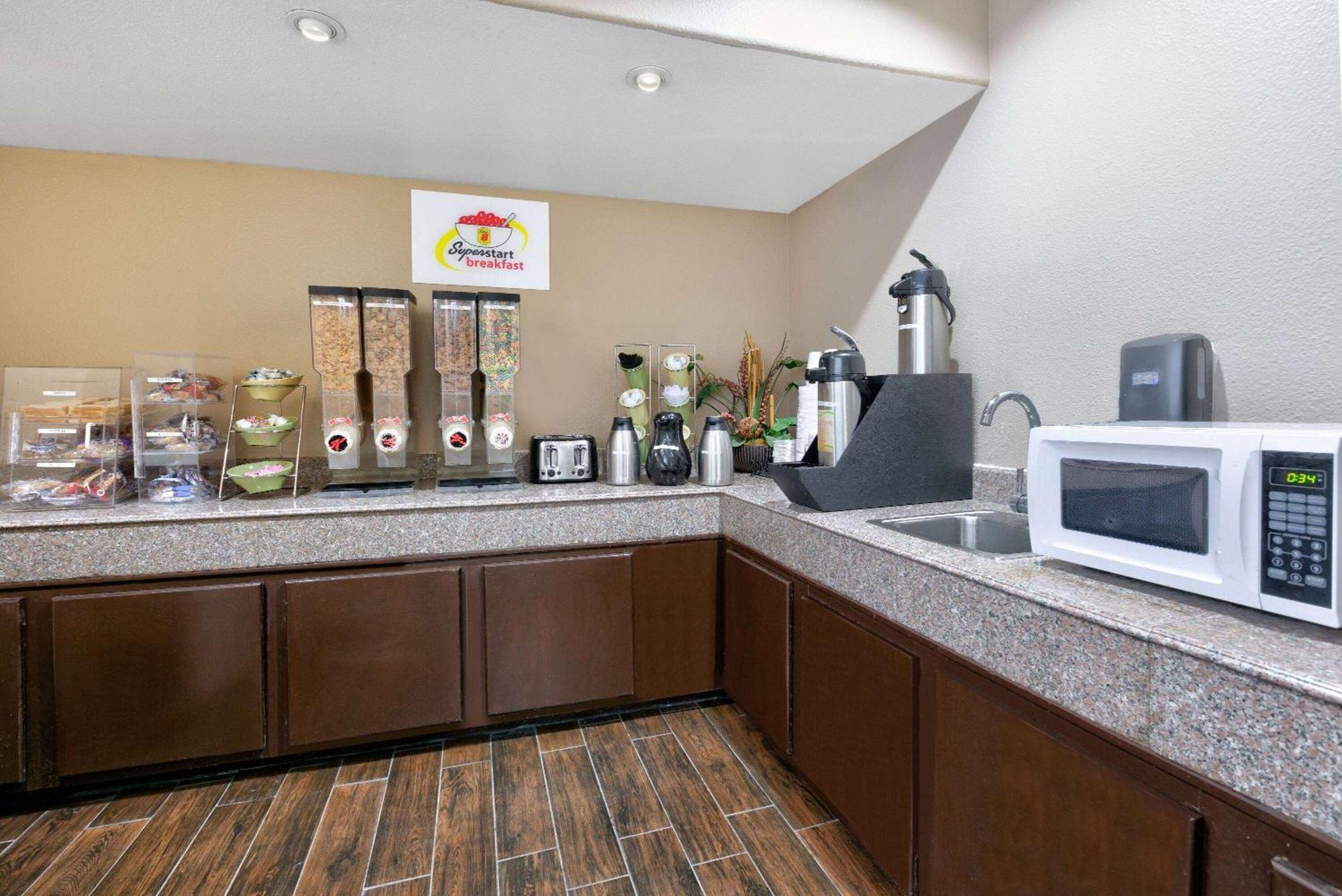 Hotel Super 8 By Wyndham New Braunfels I-35 Exterior foto